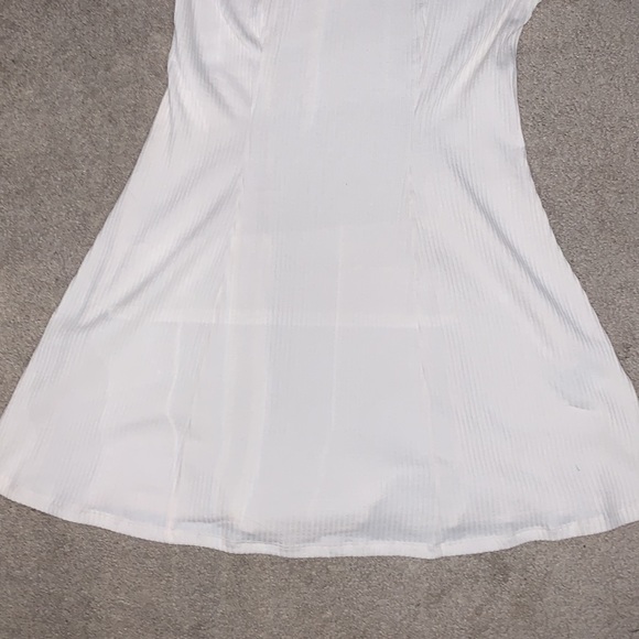 Collared Dress - Picture 3 of 4